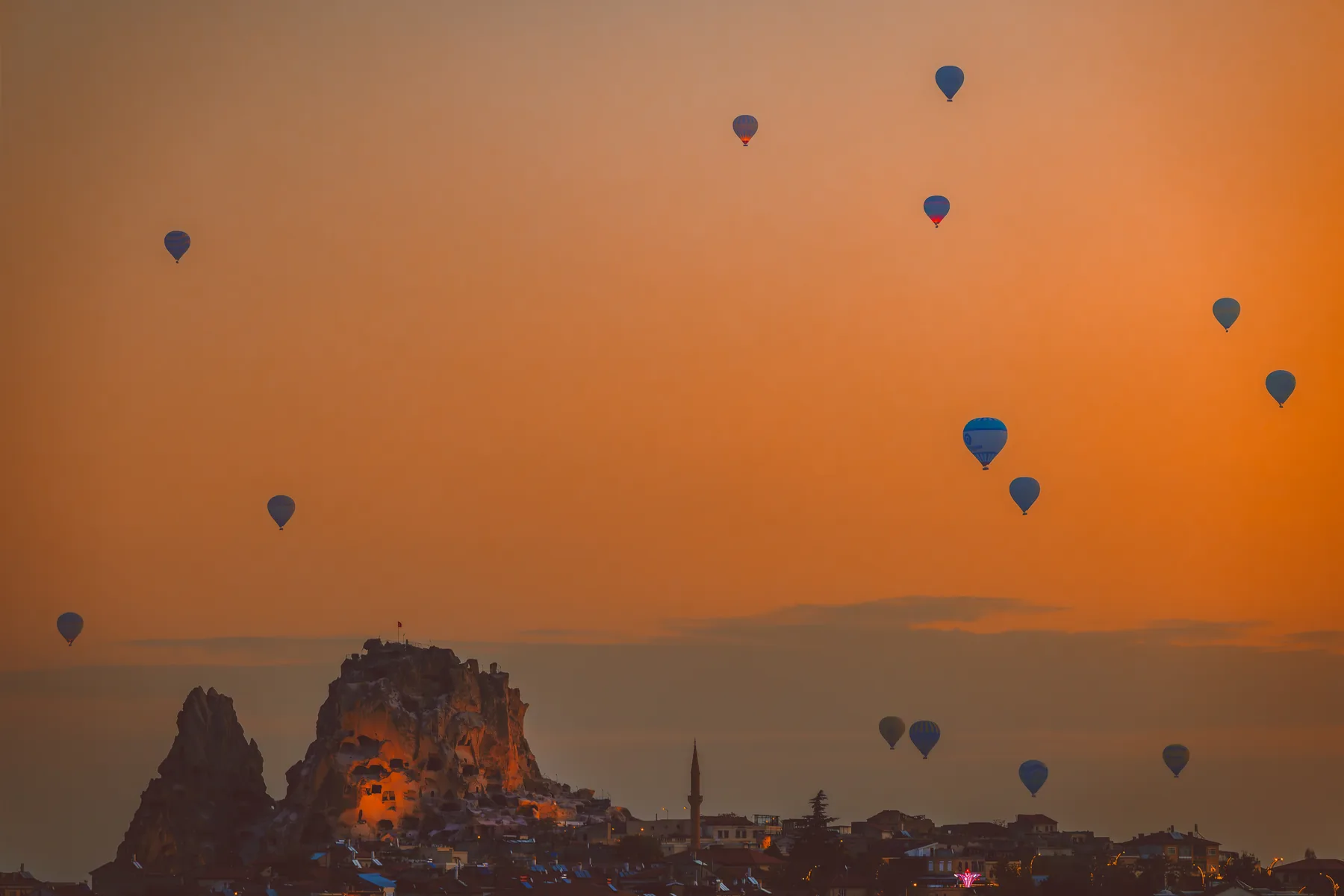 Noble Crown kahvaltı ve balon görseli 30